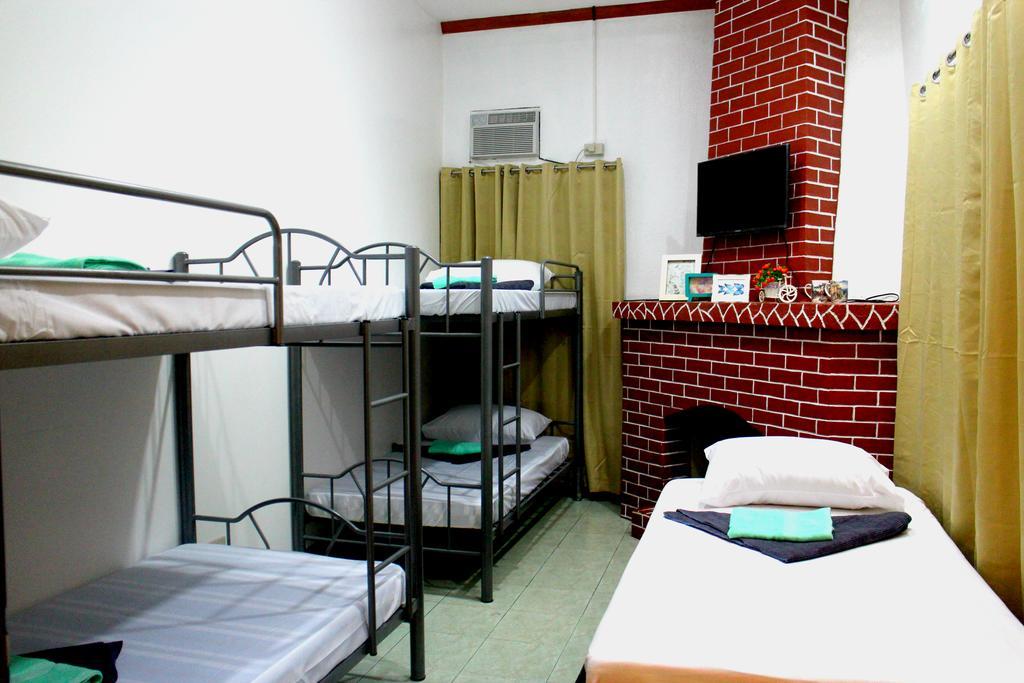 Tagaytay Garden Budgetel - City Center Tagaytay City Habitación foto